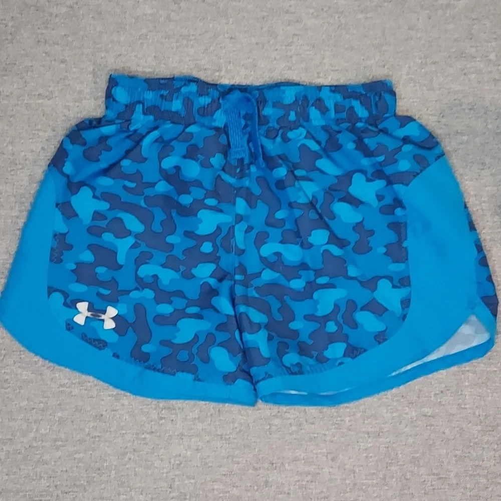 Under Armour Blue Camo Athletic Shorts Girls Size Small
